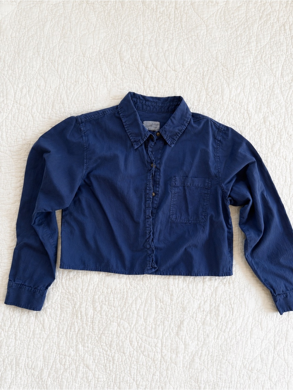 Universal Thread Cropped Button-Down Shirt Navy Blue Size M